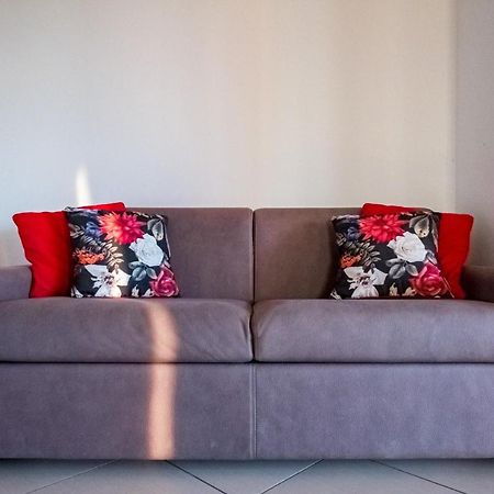 Residenza Oleandro Apartment Десенцано дел Гарда Екстериор снимка