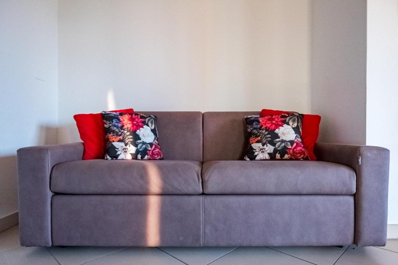 Residenza Oleandro Apartment Десенцано дел Гарда Екстериор снимка