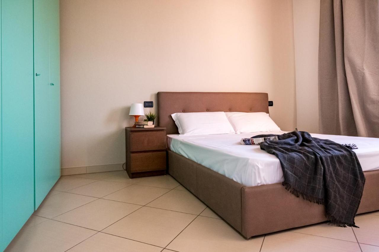 Residenza Oleandro Apartment Десенцано дел Гарда Екстериор снимка