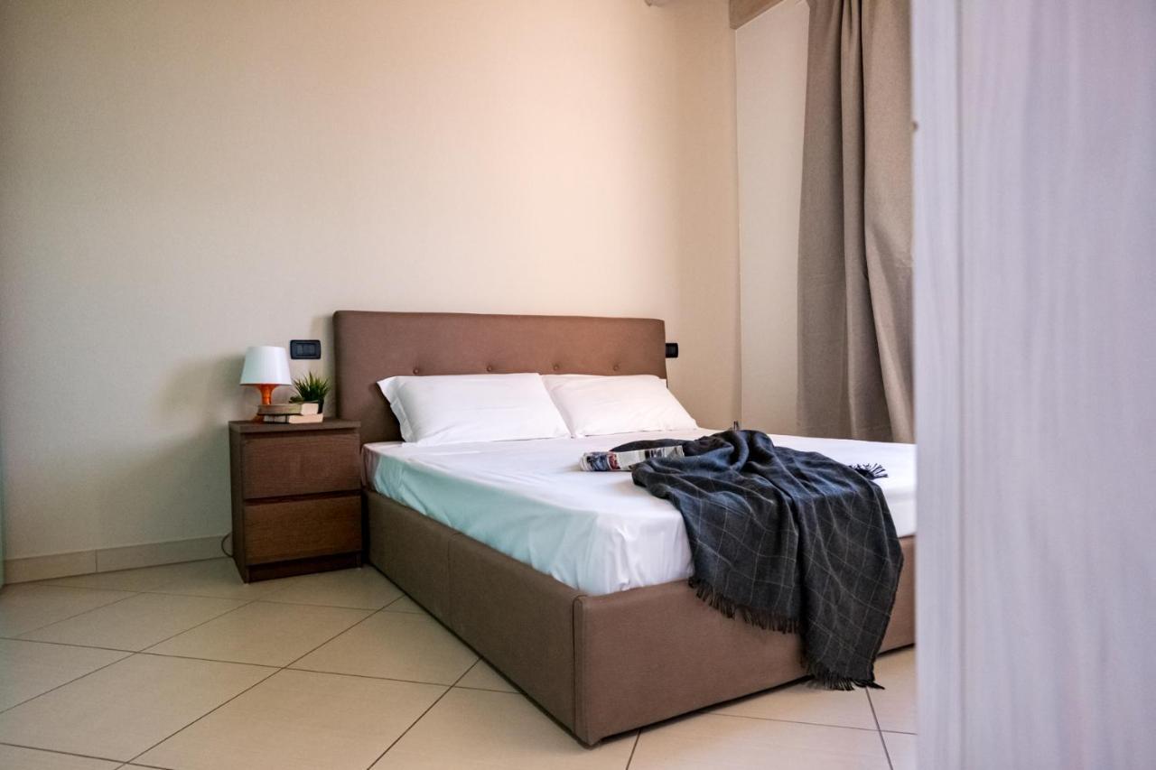 Residenza Oleandro Apartment Десенцано дел Гарда Екстериор снимка
