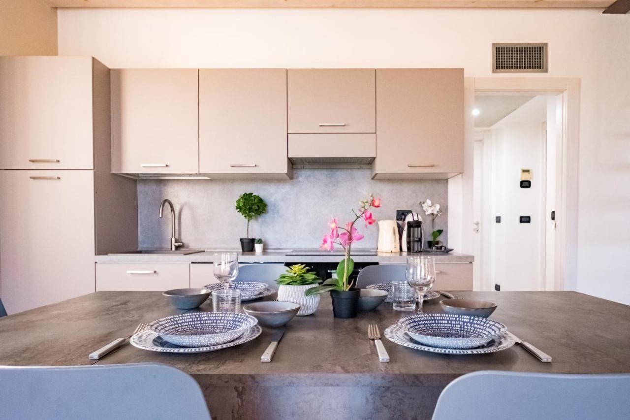 Residenza Oleandro Apartment Десенцано дел Гарда Екстериор снимка