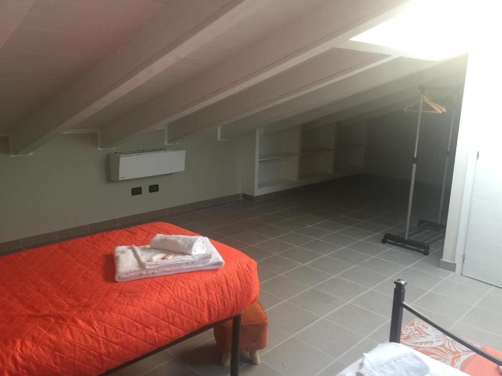 Residenza Oleandro Apartment Десенцано дел Гарда Екстериор снимка